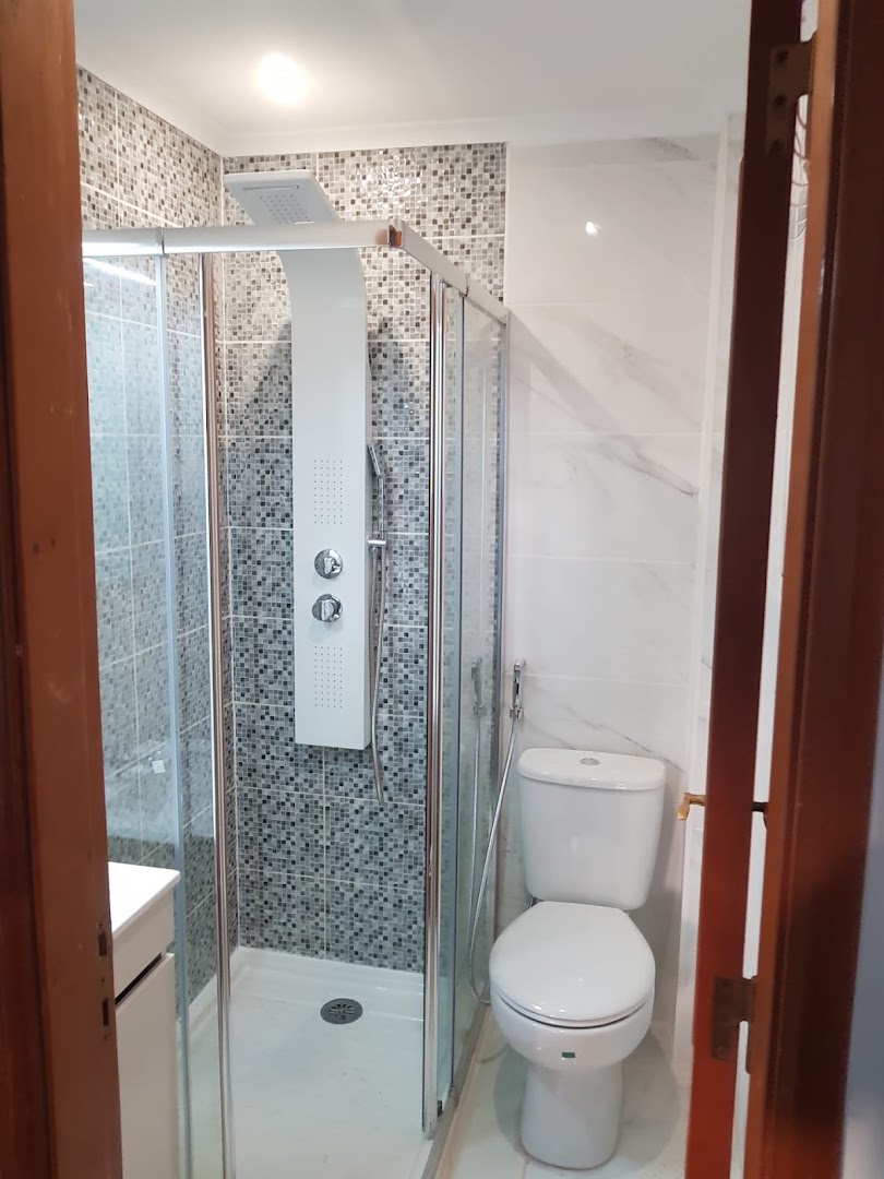 2 Irmãos Reparações e Remodelação — Fotos 1